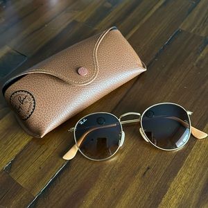 Ray-Ban Round Sunglasses